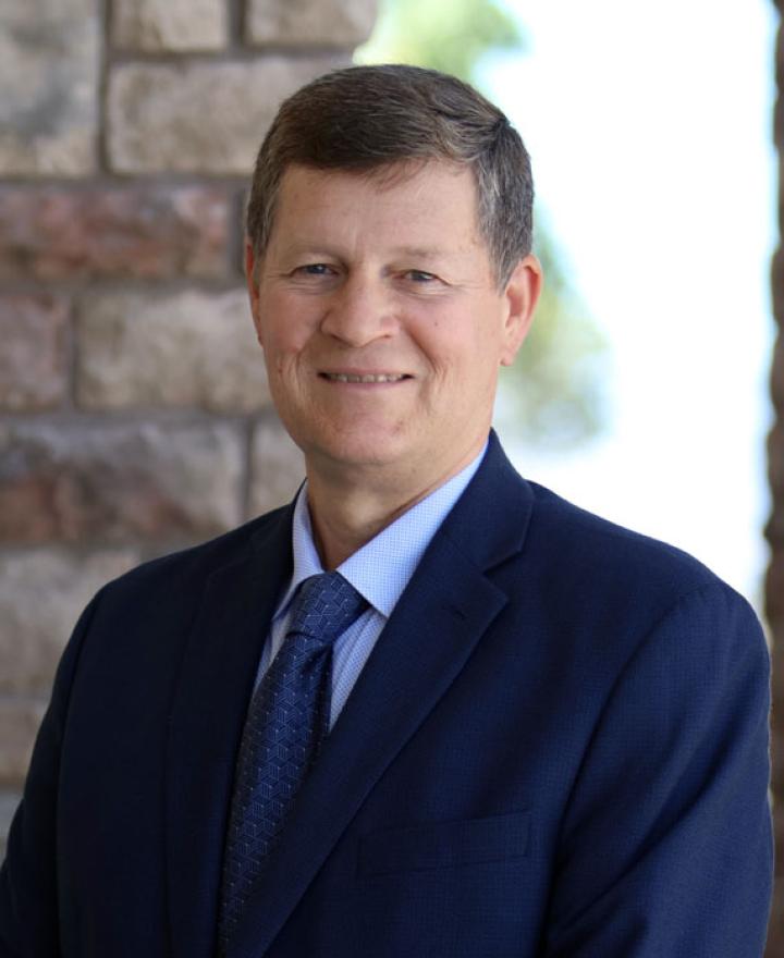 Larry Cox